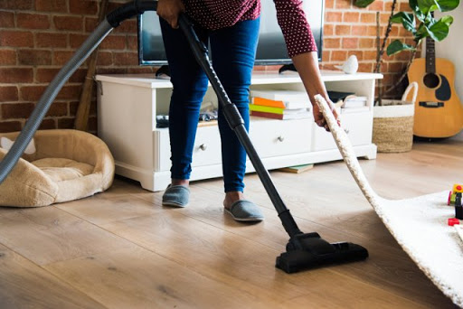 شرکت خدماتی و نظافتی برای نظافت منزل